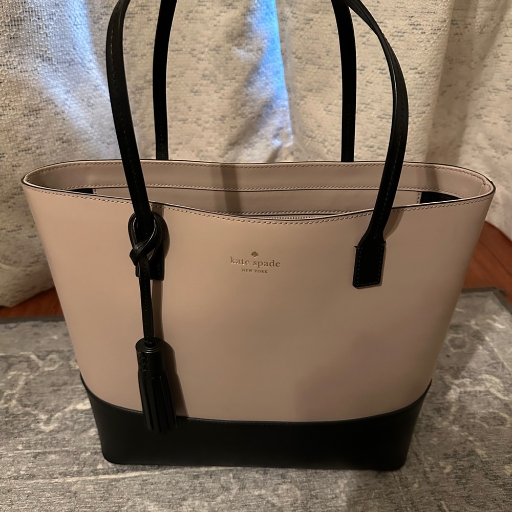 Kate Spade Tan & Black Purse
